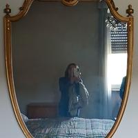 Specchiera intagliata a mano