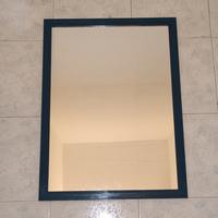 Specchio unico con cornice nera elegante 