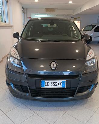 Renault Scenic Scénic X-Mod 1.5 dCi 110CV Luxe