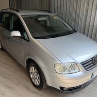 Volkswagen Touran Highline 1.9 Diesel
