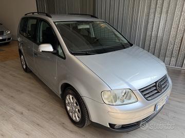 Volkswagen Touran Highline 1.9 Diesel