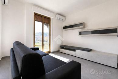 4 LOCALI A VEZZANO LIGURE