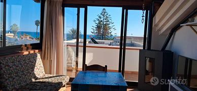 Appartamento vista mare fronte spiaggia