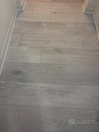 Pavimento laminato spc