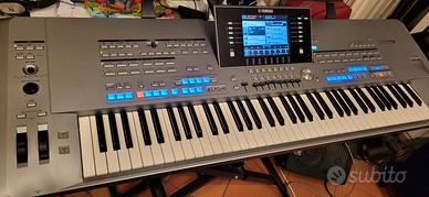 Yamaha Tyros 5 76