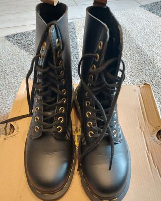 Anfibi Dr. Martens n.36 Vegan 1490