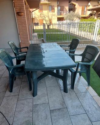 tavolo da giardino