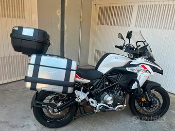 Benelli TRK 502X