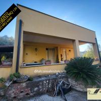 Villa RISTRUTTURATA mq 170 SU LOTTO mq 6000