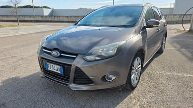ford focus titanium 