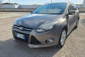 ford focus titanium 