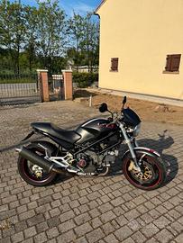 Ducati Monster 900 