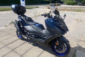 Yamaha TMAX 560