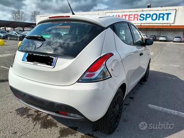 Lancia Ypsilon 3^ Serie 1.2 69CV 5P Elefantino Blu