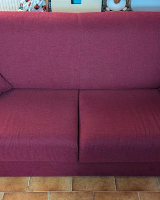 DIVANO LETTO CON MATERASSO E CUSCINI