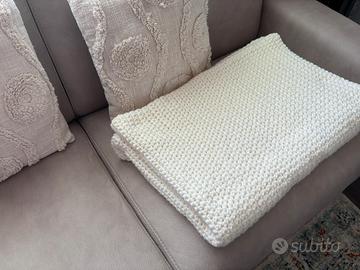 Plaid fatto all’uncinetto