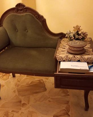 Tanti oggetti arredamenti antichi anche in blocco