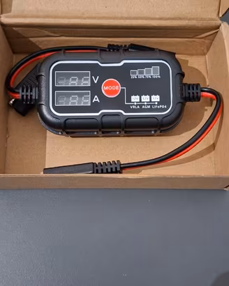 Regolatore di carica solare MPPT 12V 10A