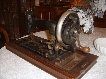 Macchina da cucire vintage