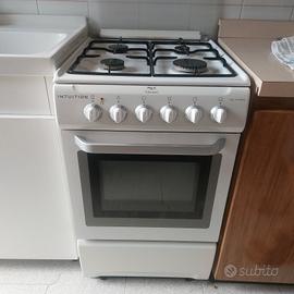 cucina a gas + forno elettrico 