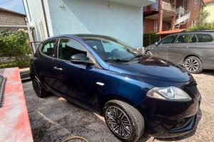Lancia Ypsilon EcoChic GPL