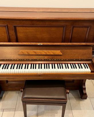 Pianoforte verticale Yamaha