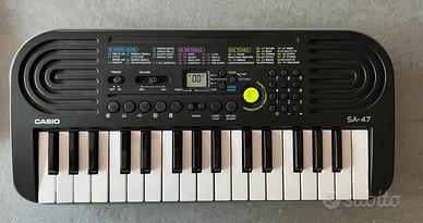 Tastiera piano Casio SA-47 alimentatore e custodia