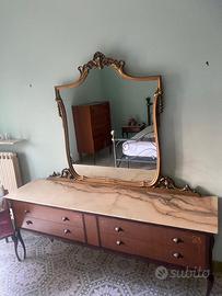 Mobile specchiera e armadio buon legno