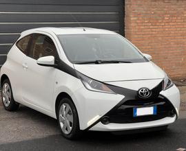 Toyota Aygo 1.0i 69cv-149.000km-Ideale per NEO-GAR