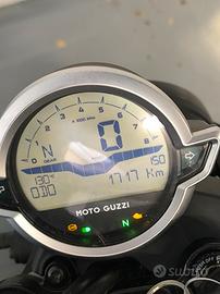 Moto Guzzi 850 v Stone 850 