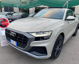 Audi Q8 50 3.0 286 CV quattro Tetto S line edition