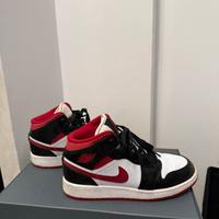 Air Jordan 1 Mid “Black Gym Red”