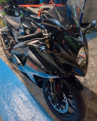 Suzuki GSX R 1000 k7 k8