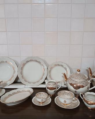Servizio piatti, tazze the, tazzine e accessori x8