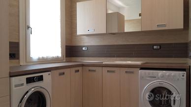 MOBILI ARREDO BAGNO LAVANDERIA