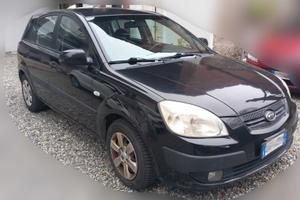 KIA RIO II 2007 312000 km