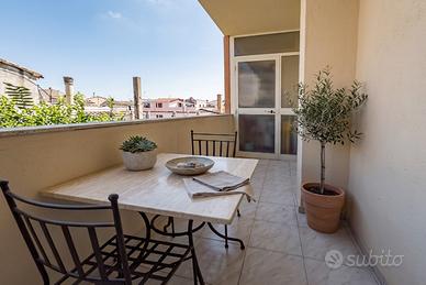 Ampio e luminoso quadrivano con terrazza