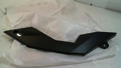 COPRIREGGISELLA DX RX SX 50 APRILIA 86108200W0N