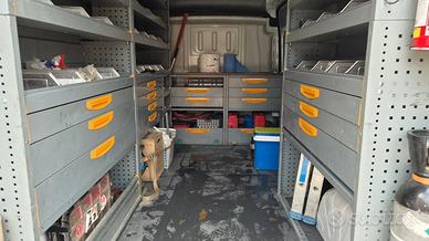scaffali usati per allestimento furgone 