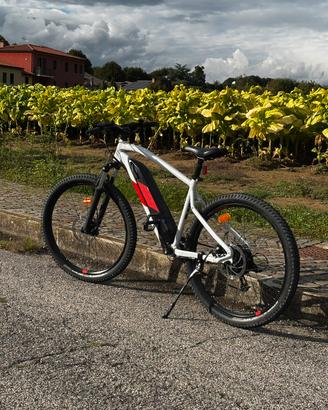 E-bike Rockrider E-ST 100 MTB