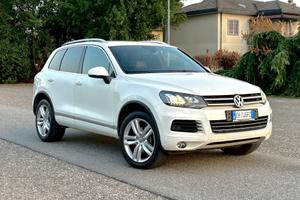 Volkswagen Touareg 3.0 TDI 240CV tiptronic BlueMot