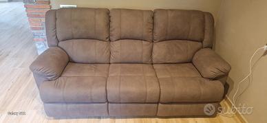 Divano 3 posti con recliner elettrico