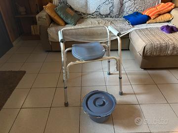 Sedia water per anziani e disabili