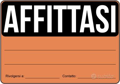 Ampio negozio piazza Verdi Bolzano