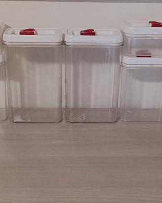 Contenitori ermetici in plastica 