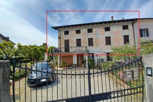 Appartamento tricamere in bifamiliare