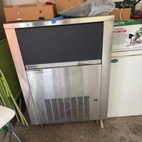 Fabbricatore Di Ghiaccio Cubetto Pieno Brema CB 95