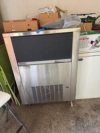 Fabbricatore Di Ghiaccio Cubetto Pieno Brema CB 95
