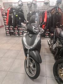 Honda SH 300 abs 2015 Permute garanzia finanziamen