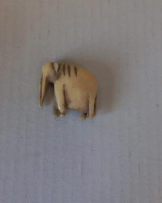 Statuetta elefante in osso vintage 